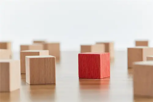 腾龙公司员工介绍